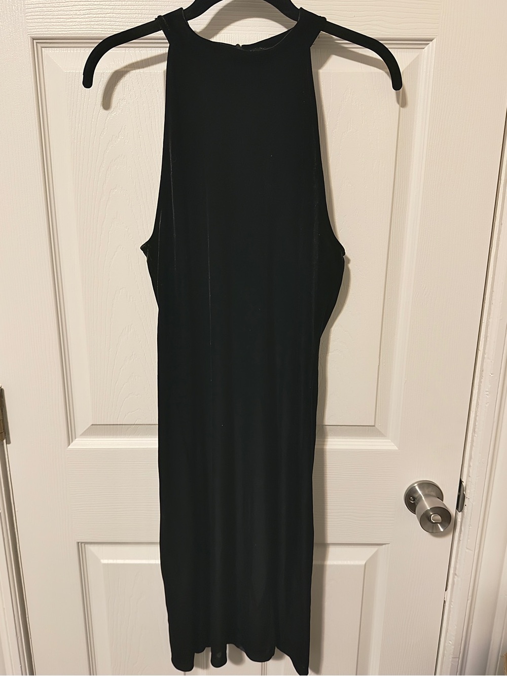 Black Velvet Sleeveless Midi Dress - Comfortable-Chic and Formal Women’s Fashion